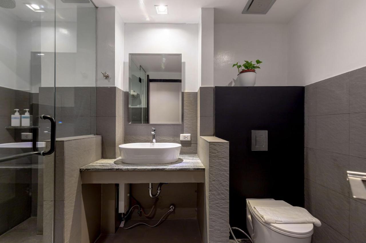 Draper Hotel Makati Makati City Luaran gambar